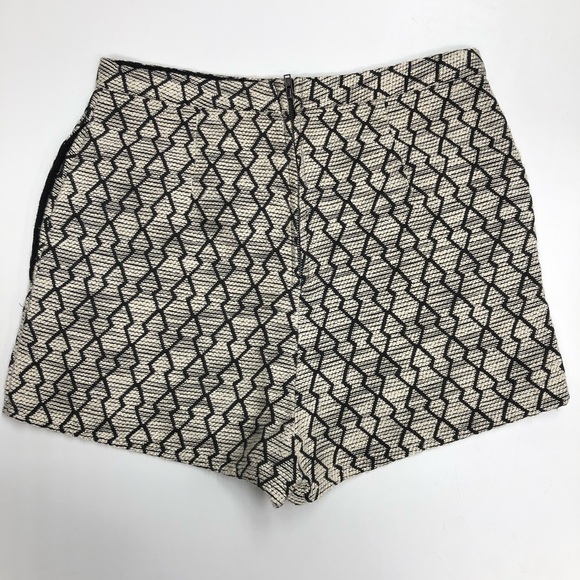 Lucia Couture high waisted shorts (6) - Picture 3 of 5